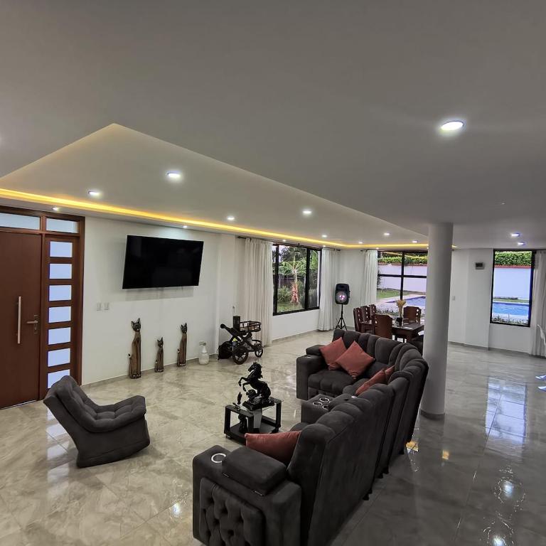 Villa Conejo Miraflores - Villa con piscina privada - 22