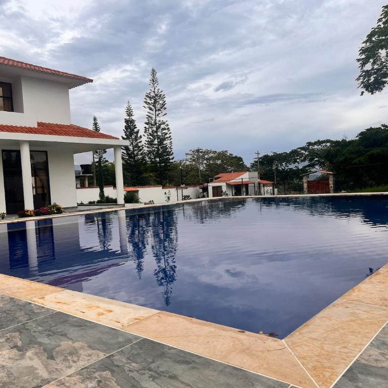 Villa Conejo Miraflores - Villa con piscina privada - 11