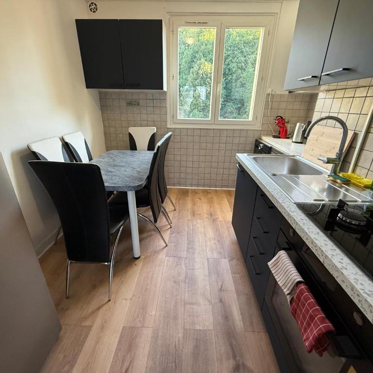 29 CHIC & COSY GRAND APPART 63m2 STATIONNEMENT GRATUIT FREE WIFI SMART TV NETFLIX - Apartment mit 3 Schlafzimmern - 18