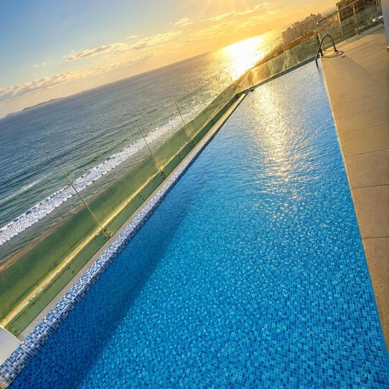 Luxury Oceanfront 3BR Apartment 15 Minutes to the Airport, Fast WiFi, Pool, Gym, Sauna and Free Parking - Three-Bedroom Apartment - 6