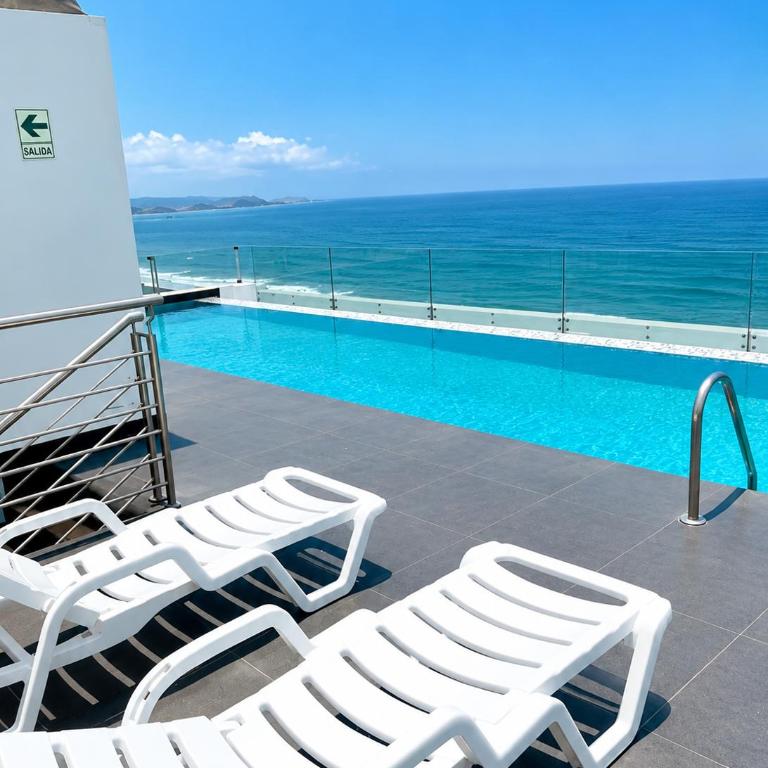 Luxury Oceanfront 3BR Apartment 15 Minutes to the Airport, Fast WiFi, Pool, Gym, Sauna and Free Parking - Three-Bedroom Apartment - 51
