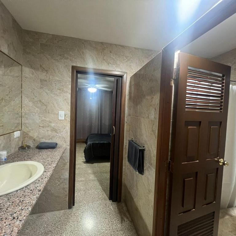 3 bedroom beachfront in Playa de Salinas - Apartamento de 3 dormitorios - 10