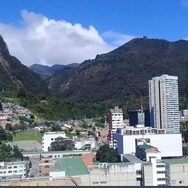 Confort, estrategico Torre colpatria - Apartamento de 2 dormitorios - 33