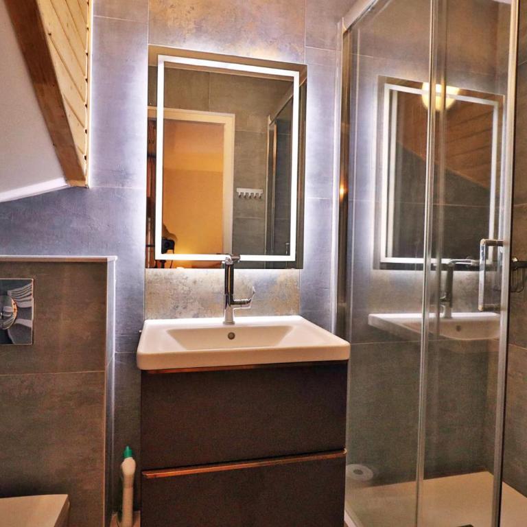 Chalet confortable, parking - 10 pers. - FR-1-671-360 - Chalet - 12