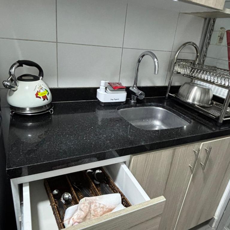 Moshi Home - Three-Bedroom Apartment - 13