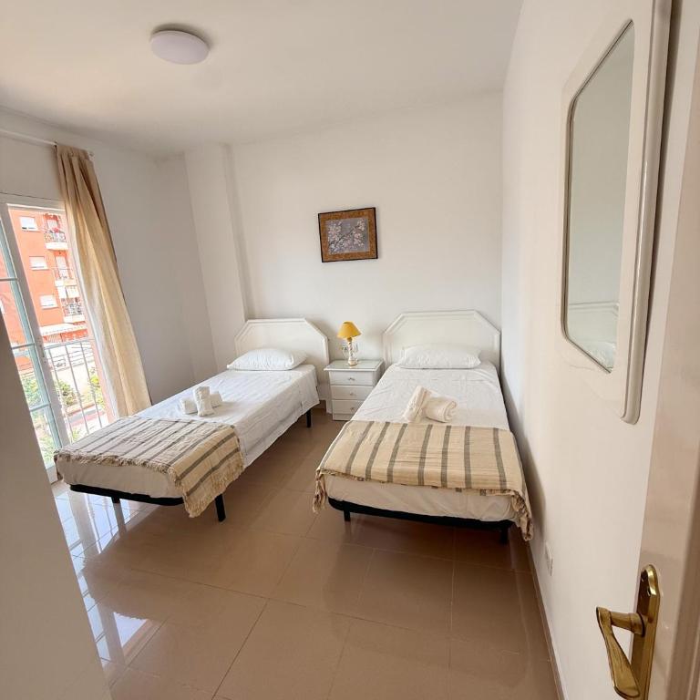 Chanquete 33 - Playa La Torrecilla y El Playazo - Two-Bedroom Apartment - 15