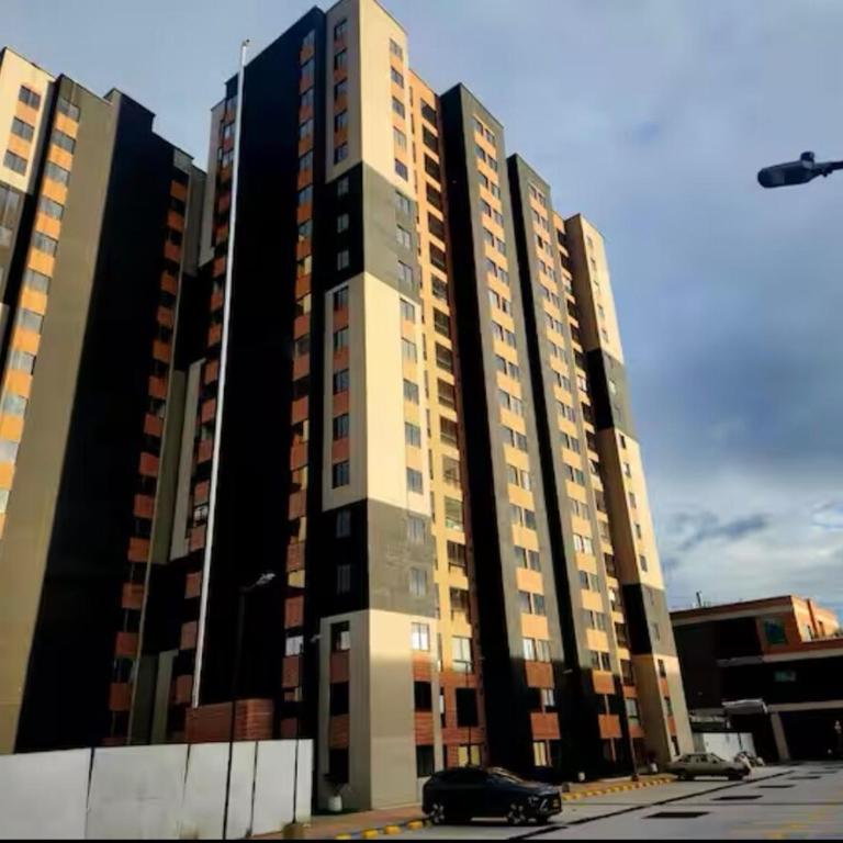 Beautiful apartment CC salitre and Multiplaza - Apartamento de 2 dormitorios - 37