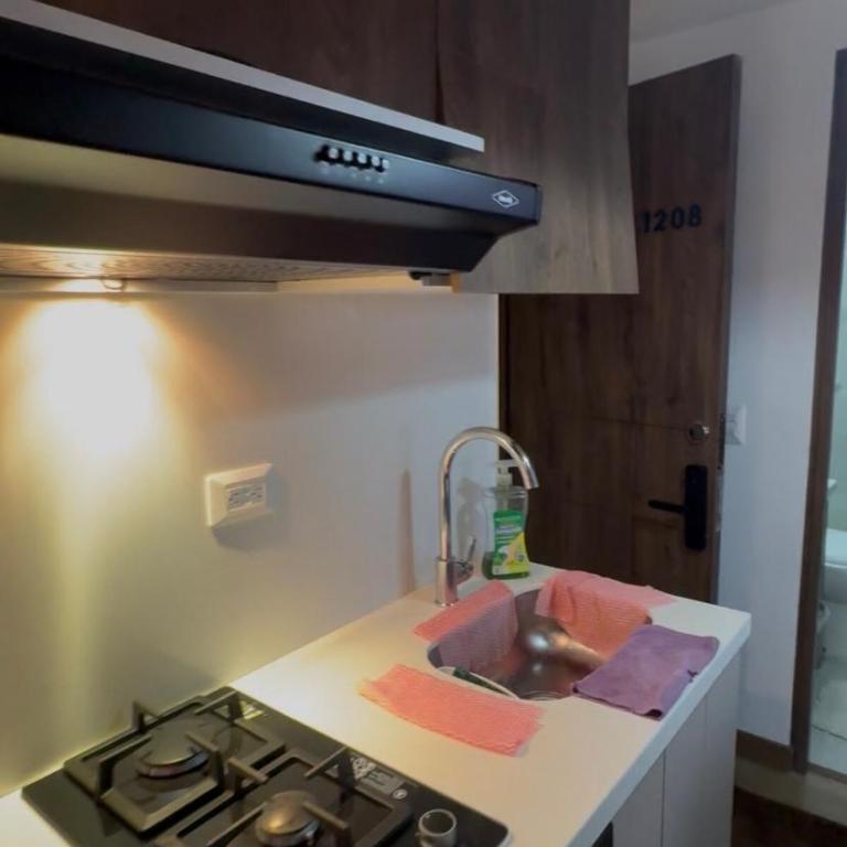 Beautiful apartment CC salitre and Multiplaza - Apartamento de 2 dormitorios - 55