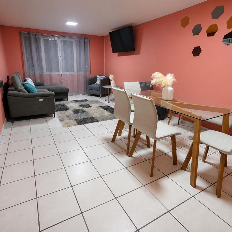 Nido Coral, Depa inteligente a pasos del tren - Appartement - 2
