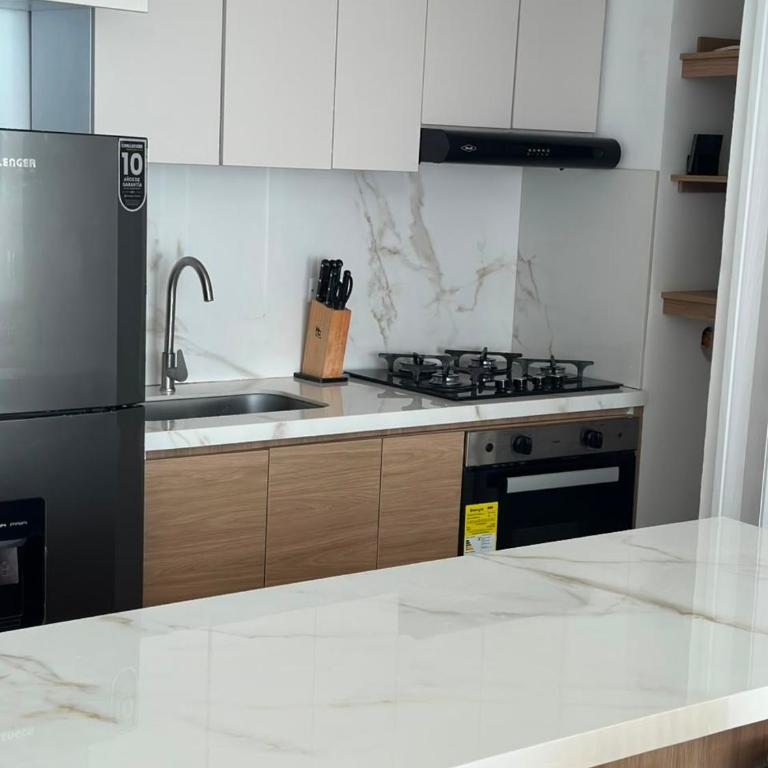 CONSTRUESCALA PM - Torre 811 - Three-Bedroom Deluxe Apartment - 19