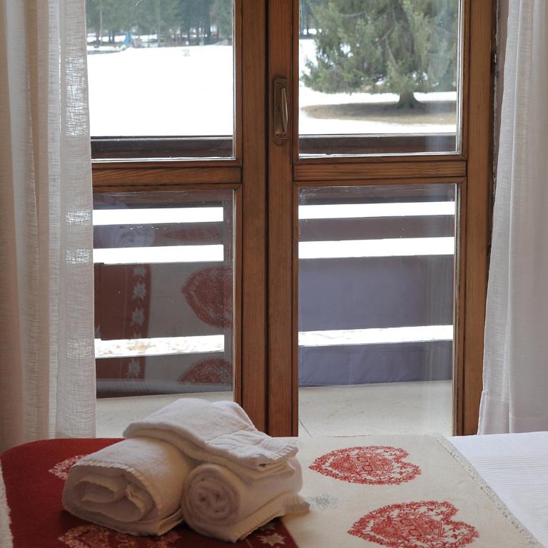 Hotel Stella Alpina - Camera Matrimoniale/Doppia con Letti Singoli con Vista Montagna - 4