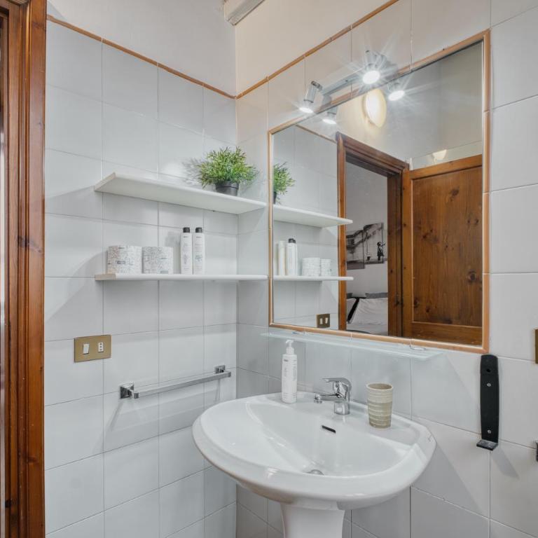 2 Bdr family apt Balestrari Palace Campo dei Fiori Piazza Navona Piazza Venezia - Appartamento con 2 Camere da Letto - 15