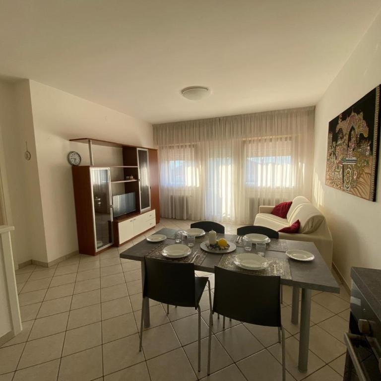 Condominio Eolie - Appartamento con 2 Camere da Letto e Balcone - 1