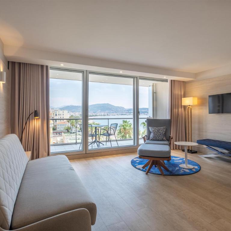 Radisson Blu Hotel Nice - Suite avec Terrasse - Vue sur Baie - 5
