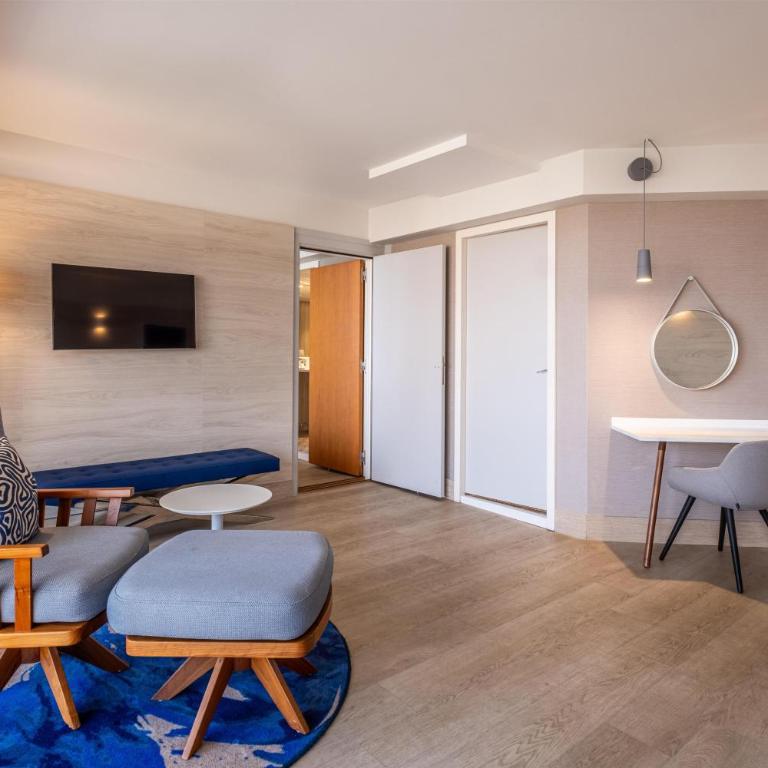 Radisson Blu Hotel Nice - Suite avec Terrasse - Vue sur Baie - 6