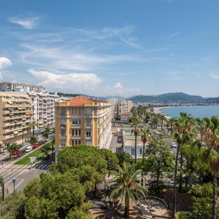 Radisson Blu Hotel Nice - Suite avec Terrasse - Vue sur Baie - 7