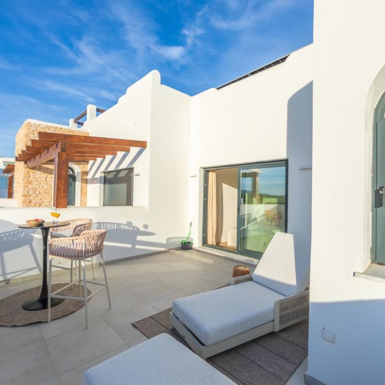 Atico con Vistas al Mar, 3 Terrazas y piscina - Apartamento de 2 dormitorios con terraza y vistas al mar - 54
