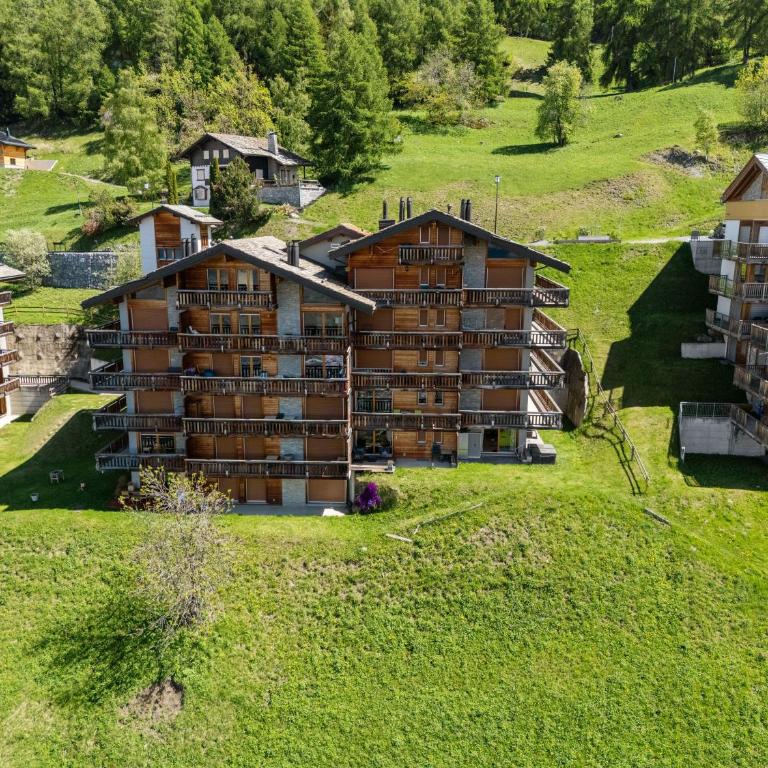 Appartement 3,5 pièces, Jacuzzi extérieur et Vue panoramique - Appartement 2 Chambres avec Vue sur la Montagne - 14
