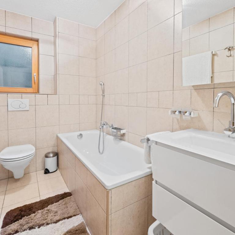 Appartement 3,5 pièces, Jacuzzi extérieur et Vue panoramique - Appartement 2 Chambres avec Vue sur la Montagne - 17