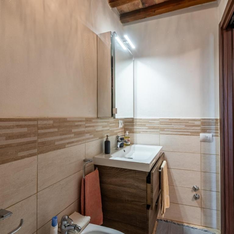 Casa Vacanza Sant'Antimo Montalcino - Appartamento con 1 Camera da Letto e Vista Giardino - 17