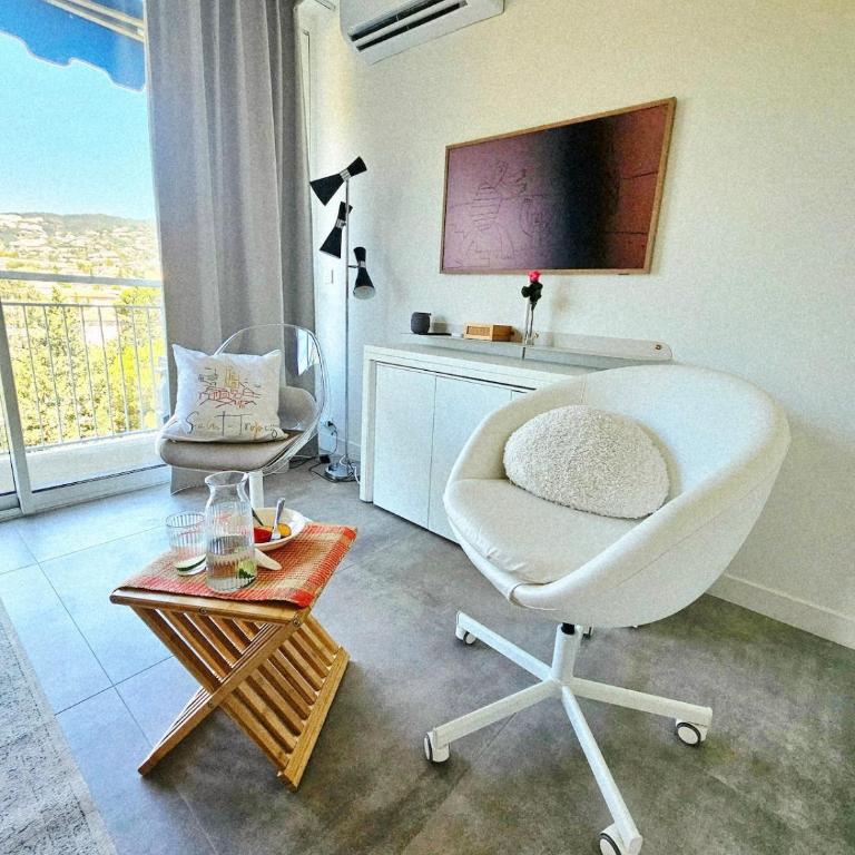 Marina Mandelieu - Stylish French Riviera Retreat - Studio - 9