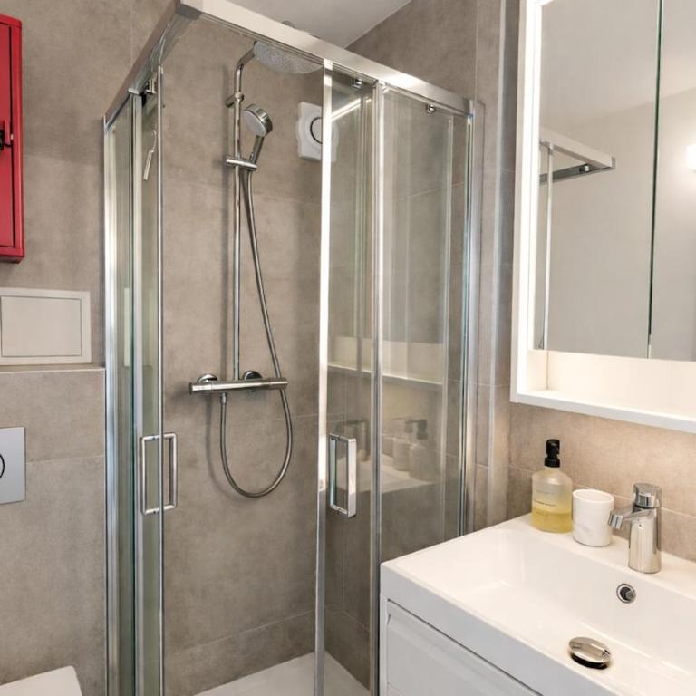 Marina Mandelieu - Stylish French Riviera Retreat - Studio - 32