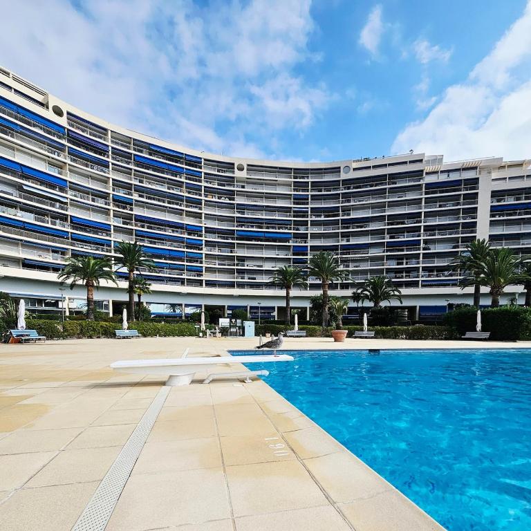 Marina Mandelieu - Stylish French Riviera Retreat - Studio - 45