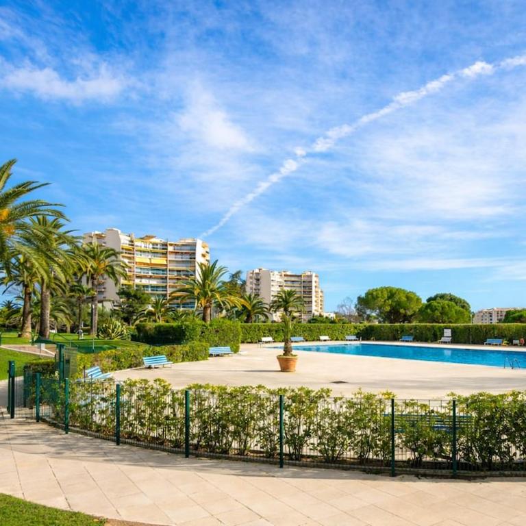 Marina Mandelieu - Stylish French Riviera Retreat - Studio - 61
