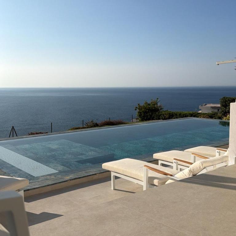Villa de Charme vue spectaculaire mer, 8 personnes a Manilva,piscine chauffée - Villa - 2