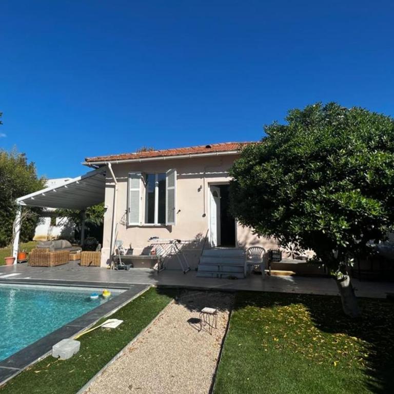 Holiday home in the city-center of Antibes with a private pool - Maison de Vacances - 24