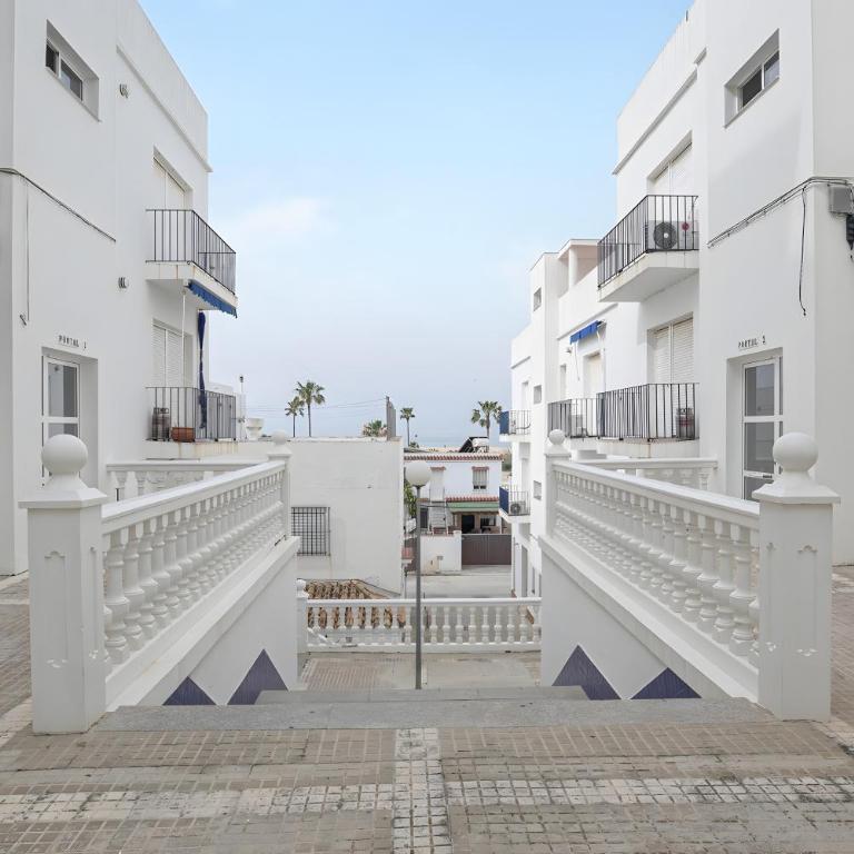 Apartamento Tomy - sólo familias - Two-Bedroom Deluxe Apartment with Ocean View - 19