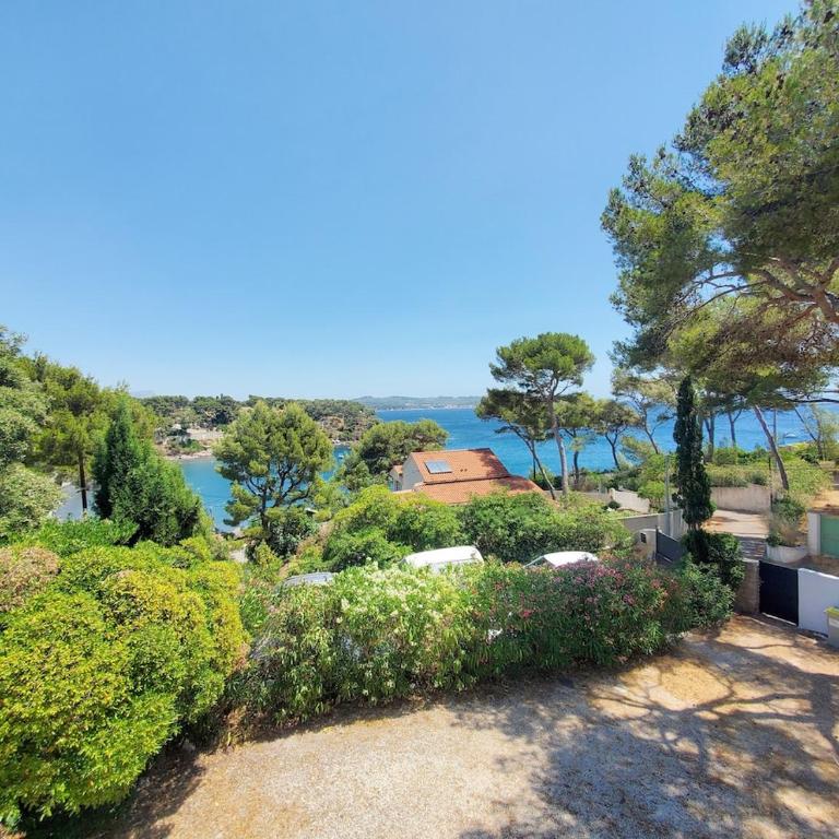 Haut de villa à 150 m de la plage - Villa 2 Chambres - 5
