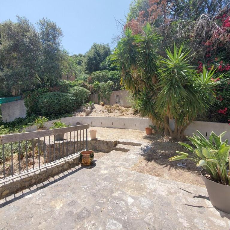 Haut de villa à 150 m de la plage - Villa 2 Chambres - 7