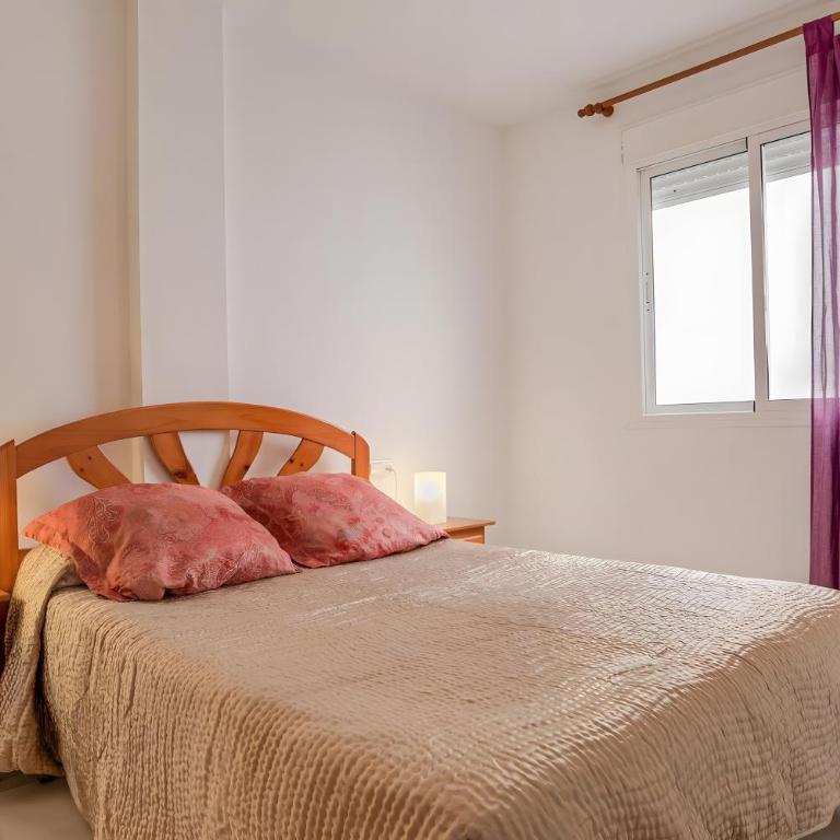 Apartamento Tomy - sólo familias - Two-Bedroom Deluxe Apartment with Ocean View - 12
