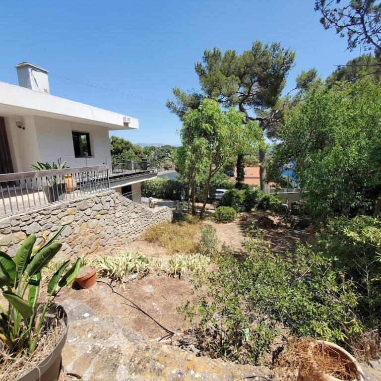 Haut de villa à 150 m de la plage - Villa 2 Chambres - 25