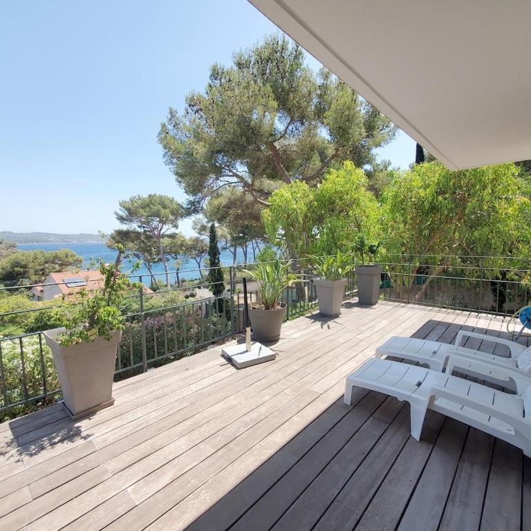 Haut de villa à 150 m de la plage - Villa 2 Chambres - 28