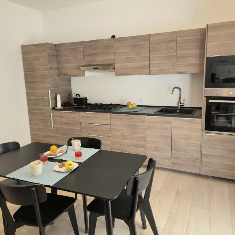 Your Home in Treviso, Venice - Collalto 12 - Three-Bedroom Apartment - 4
