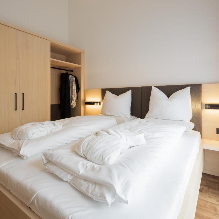 Aparthotel Saladina direkt an der Talstation - Apartment mit 1 Schlafzimmer, Balkon und Bergblick - 7