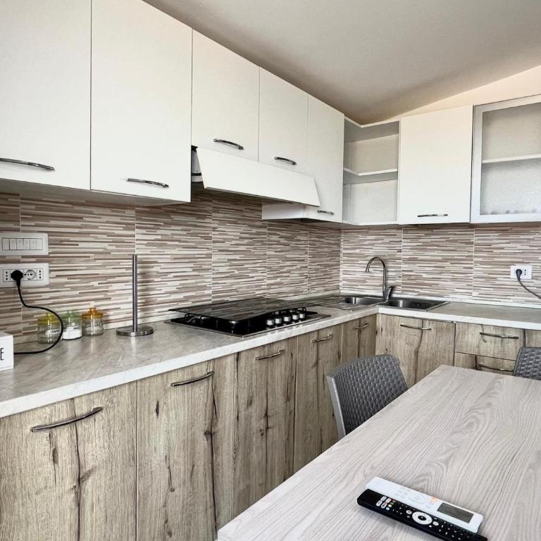 Vista sul Blu - Appartamento con 2 Camere da Letto - 7