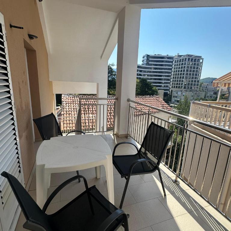 Guest House Mitrovic - Chambre Double avec Terrasse - 4