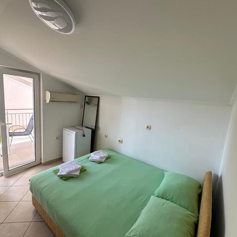 Guest House Mitrovic - Chambre Double avec Terrasse - 3