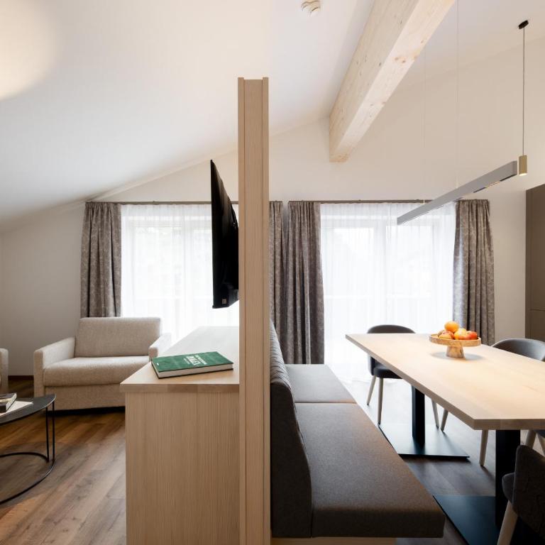 Aparthotel Saladina direkt an der Talstation - Apartment mit 2 Schlafzimmern und Balkon - 3