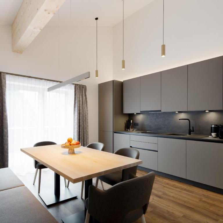 Aparthotel Saladina direkt an der Talstation - Apartment mit 2 Schlafzimmern und Balkon - 5