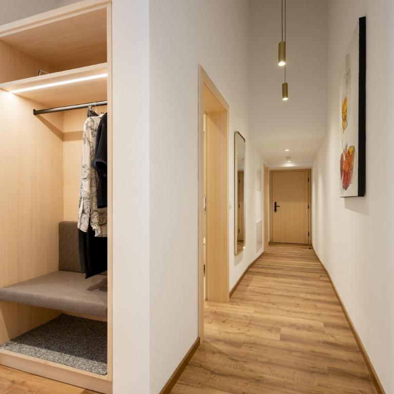 Aparthotel Saladina direkt an der Talstation - Apartment mit 2 Schlafzimmern und Balkon - 7