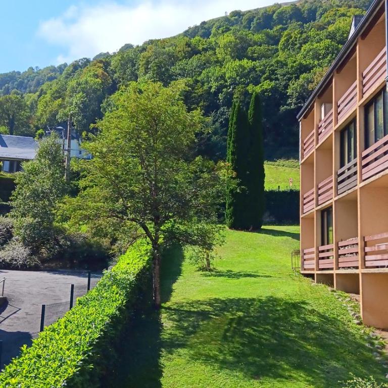 T2 rénové avec parking et balcon proche de toutes commodités calme et lumineux - Appartement 2 Chambres - 8