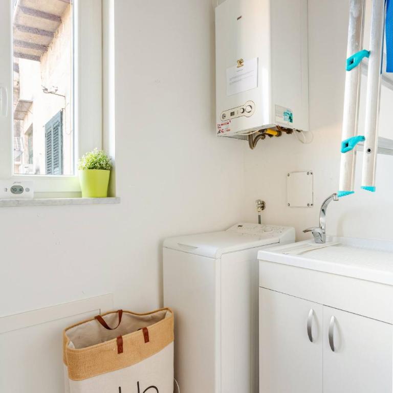 casadeb orleans - One-Bedroom Apartment with Balcony and City View - 9