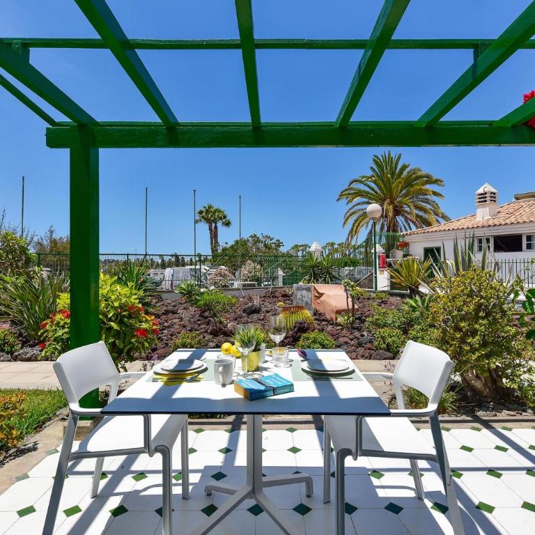 Campo Golf 1 by VillaGranCanaria - Apartamento con terraza - 1
