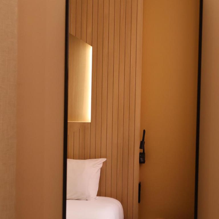 Best Western Lyon Saint-Antoine - Chambre Supérieure King Plus Grande - Non-Fumeurs - 4
