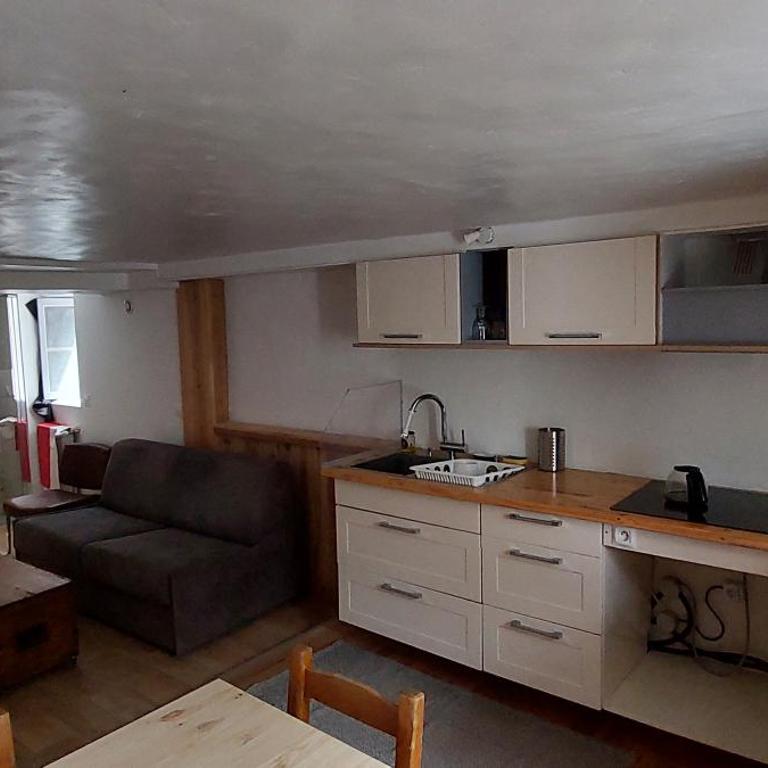 Beautiful apartment in Provençal residence with garden and WiFi - Appartement - Vue sur Jardin - 7