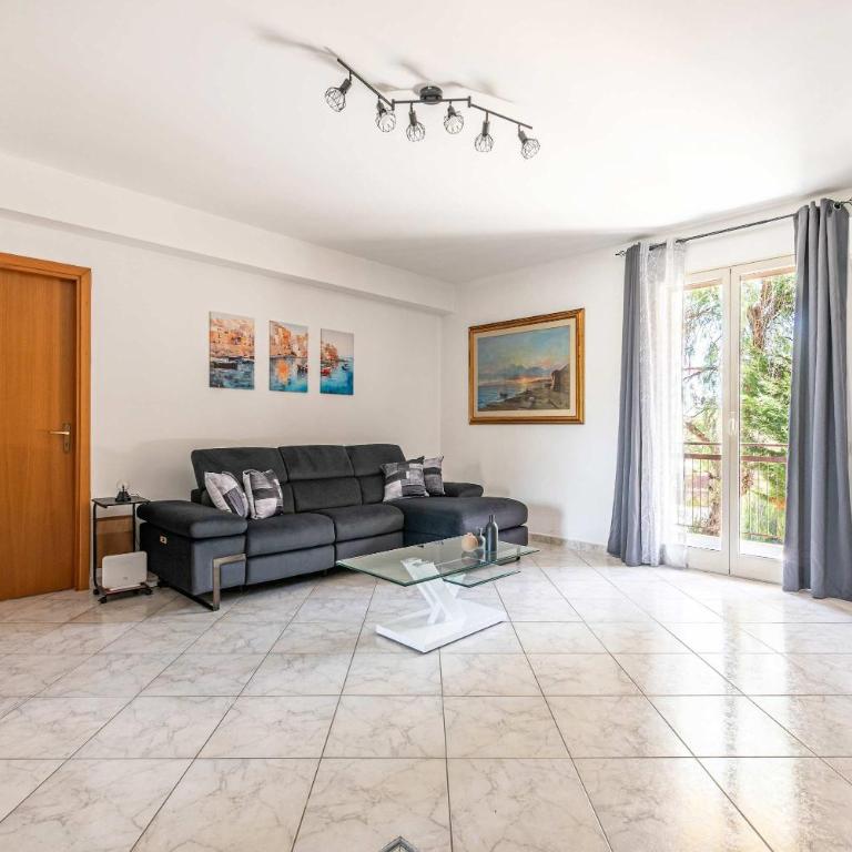 Spacious Apartment close to the Beach-Isola Summer - Apartment - 11